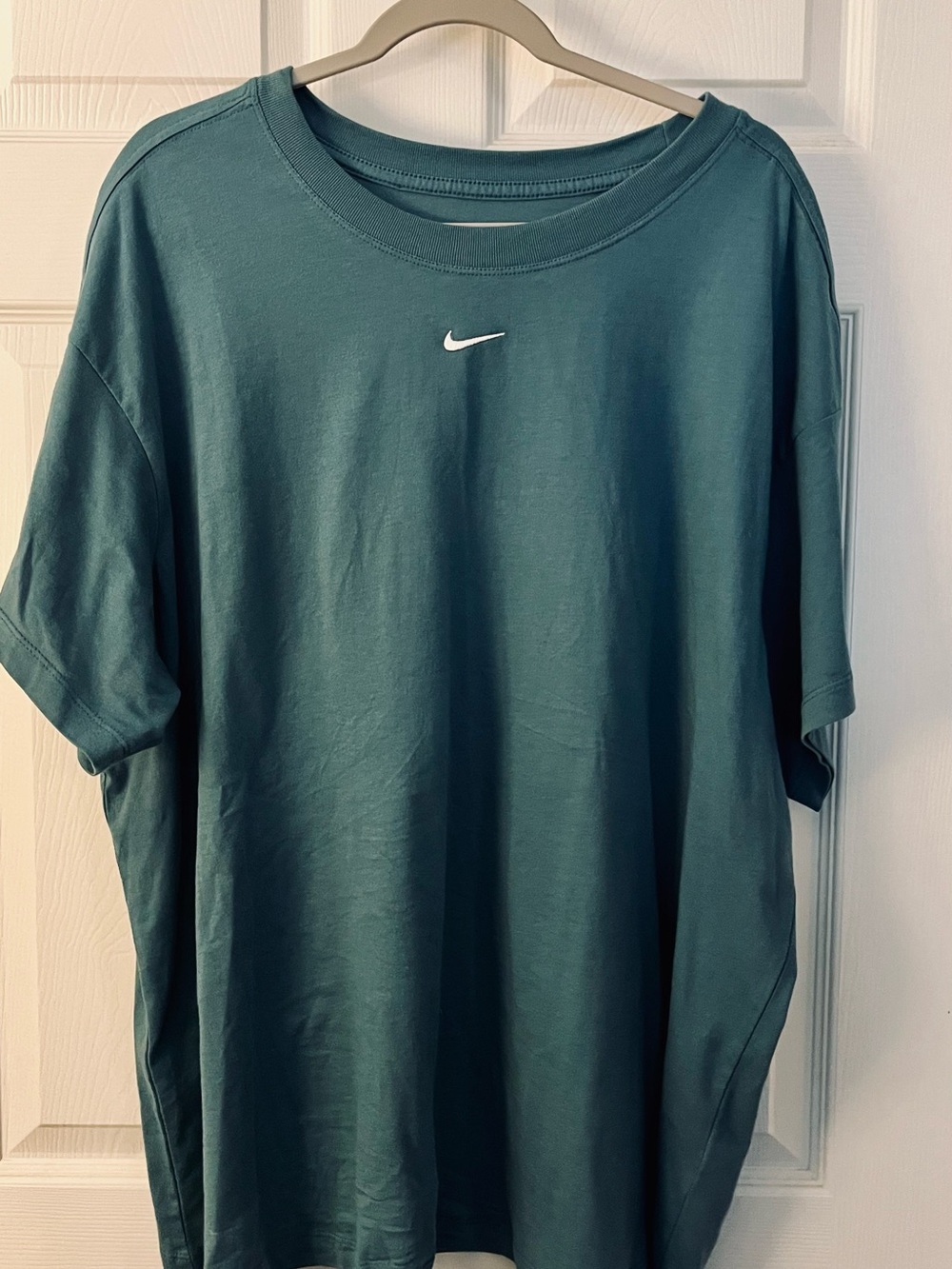 Nike Women’s Teal Crewneck Short-Sleeve Shirt